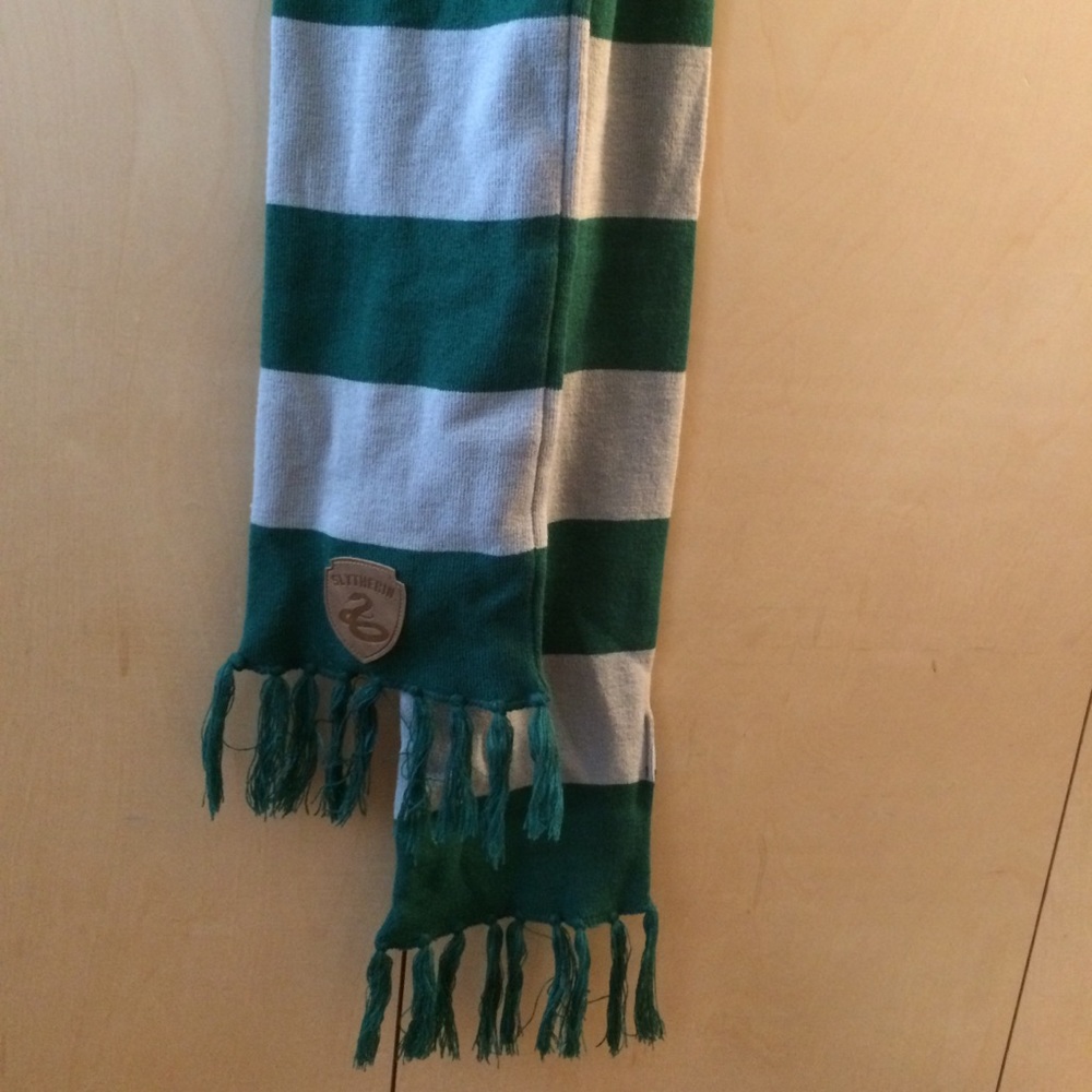 Harry Potter Slytherin scarf & tie
